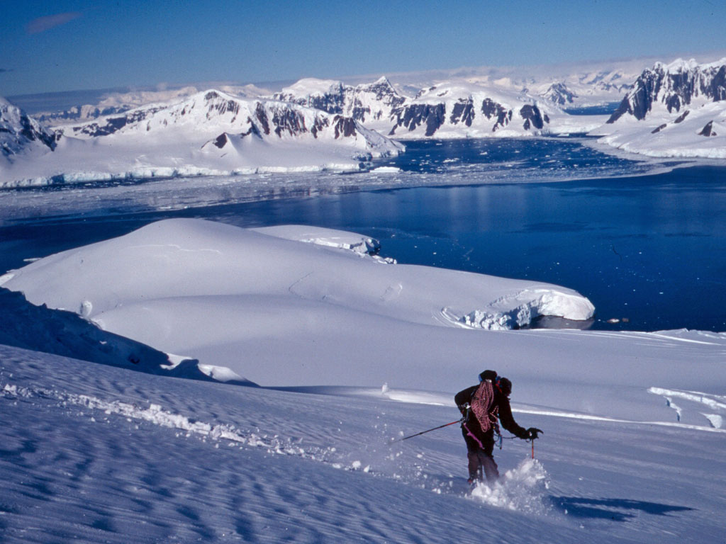 Sunday Photo – Antarctic Peninsula